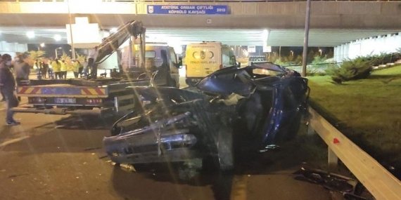 Bakım Onarım İşçilerine Araba Çarptı: 2 Ölü, 2 Yaralı