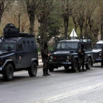 polis-diyarbakir-zirhli-arac-hakaret1-1024x682