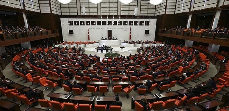 Faturalardan ‘TRT Payını Çıkarıyoruz’ Dedikleri Torba Yasadan Çifte Maaş Çıktı!