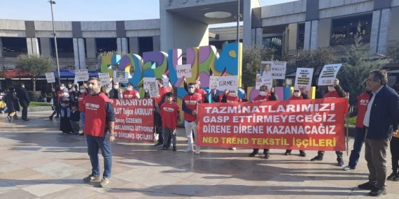 Neo Trend İşçileri Forum İstanbul AVM Önünde Eylemdeydi