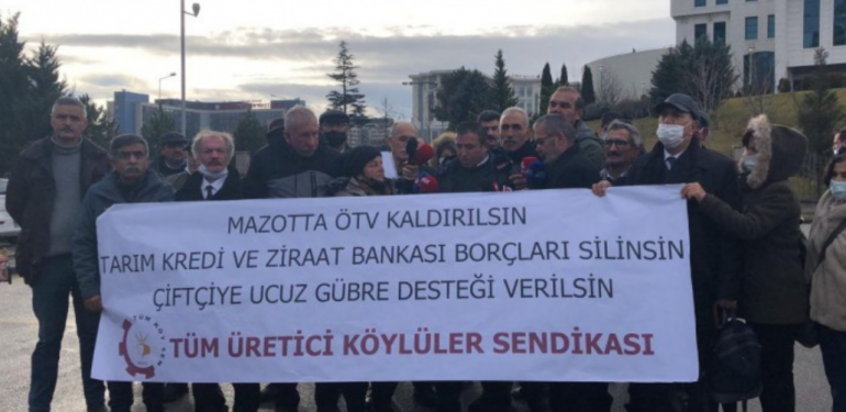 Üretici Köylülerden Eylem: Tarım Kredi Kooperatifi ve Ziraat Bankası Tefeci Durumunda