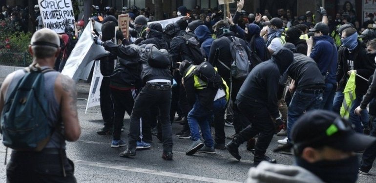 Paris 1 Mayıs’ına Polis Saldırısı: Çok Sayıda Gözaltı