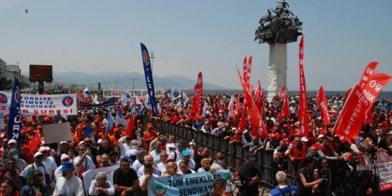 Gündoğdu’yu Binlerce Emekçi Doldurdu