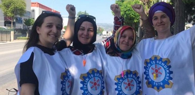 Sendikalaştıkları için İşten Atılan Acarsoy Tekstil İşçilerinden Dayanışma Çağrısı