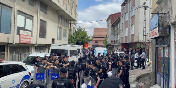 Okmeydanı’nda Mahalleliye Zorla Evden Çıkarma Kuşatması