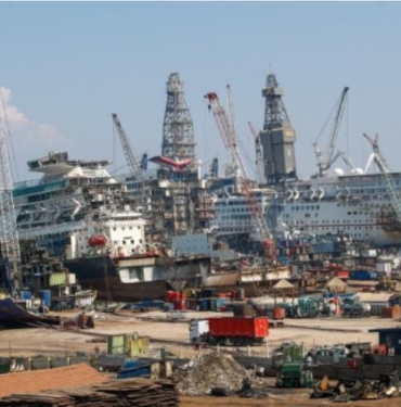 tersane-izmir-isciler