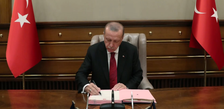 Erdoğan İmzaladı: Üniversite Harçlarına Yüzde 36 Zam!