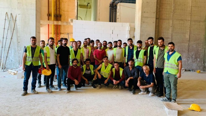 690x390cc-ist-28-07-2022-isciler-gur-yapi-yapi-ofislerini-isgal