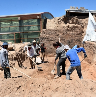 Bilim İnsanlarını Heyecanladıran Ayaniste Kazılar Sürüyor