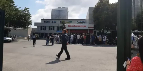 Xiaomi Salcomp İşçileri Fabrikayı Terk Etmiyor