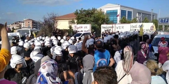 ETF İşçilerine Polis Saldırısı: Biber Gazı Sıkıp İşçileri Darp Ettiler