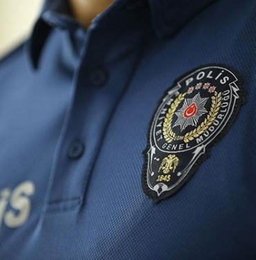 fuhus-ve-insan-ticareti-cetesinin-basi-polis-cikti-1053327-5