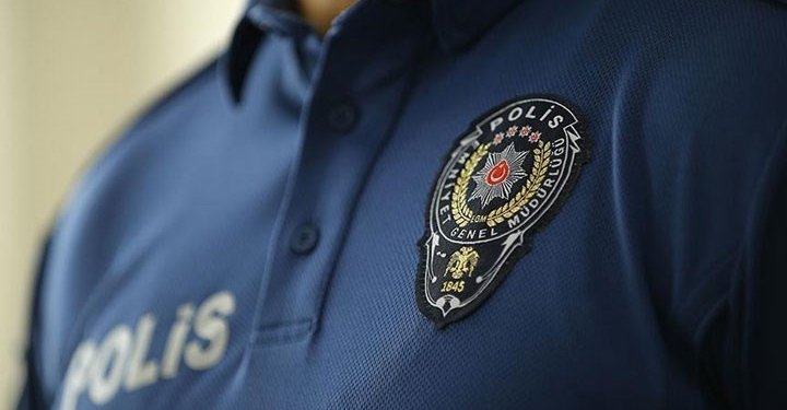 İnsan Ticareti ve Fuhuş Çetesinin Lideri Polis Çıktı!