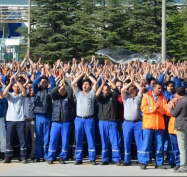 metal-iscileri-grevleri-yasaklanan-cam-iscileri-icin-bulundugu-tum-fabrikalarda-eylem-yapacak-1496150417