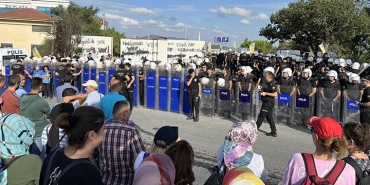 polis-emekcinin-karsisinda-1050260-5