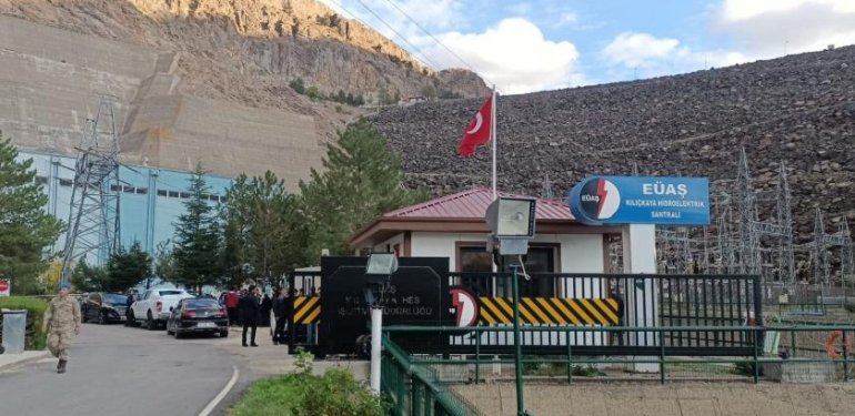Hidroelektik Santralinde Trafo Patlaması: Bir İşçi Öldü, 3 İşçi Yaralandı