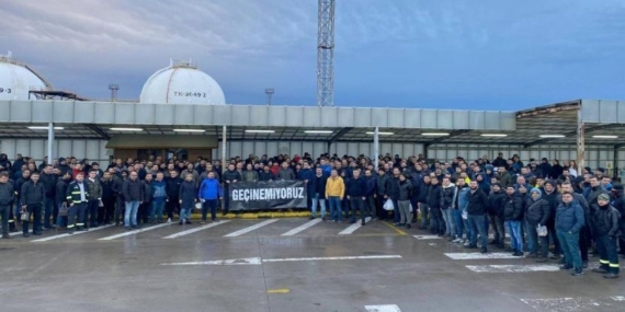 Binlerce TÜPRAŞ İşçisi Günlerdir Direnişte: Geçinemiyoruz!