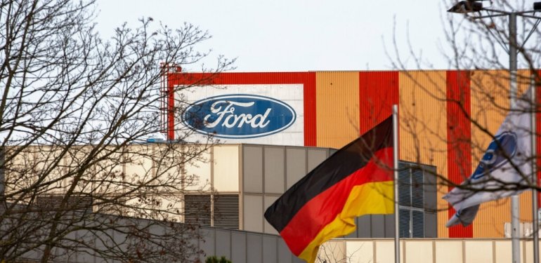 Ford’ta İşçi Kıyımı: 3 Bin 200 İşçi İşten Çıkarılacak!
