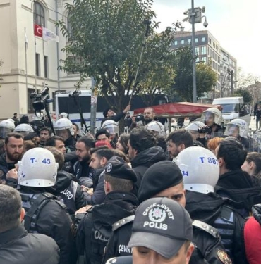 ede084bc-8d90-4a01-bbc5-05849e692ae3-w