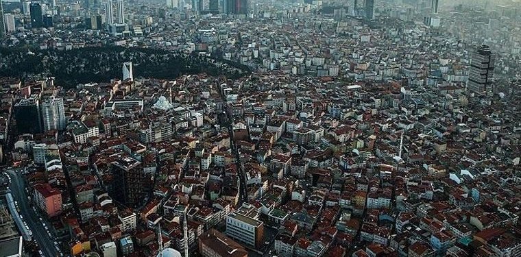 Naci Görür Yine Uyardı: İstanbul Depreminin Eli Kulağında…