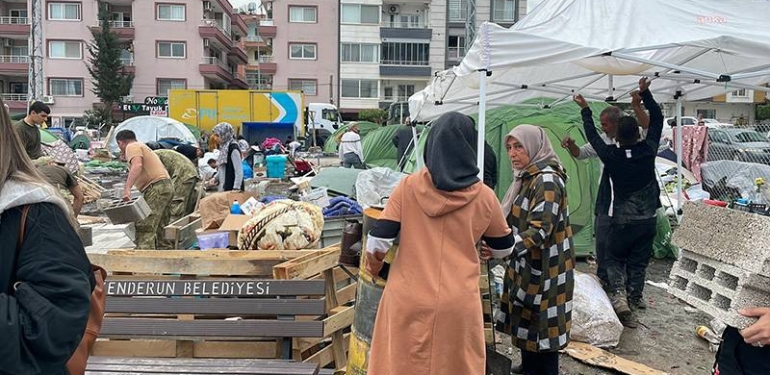 Kaymakamlık, İskenderun’da Gönüllüler Tarafından Kurulan Çadırkenti Kapattı