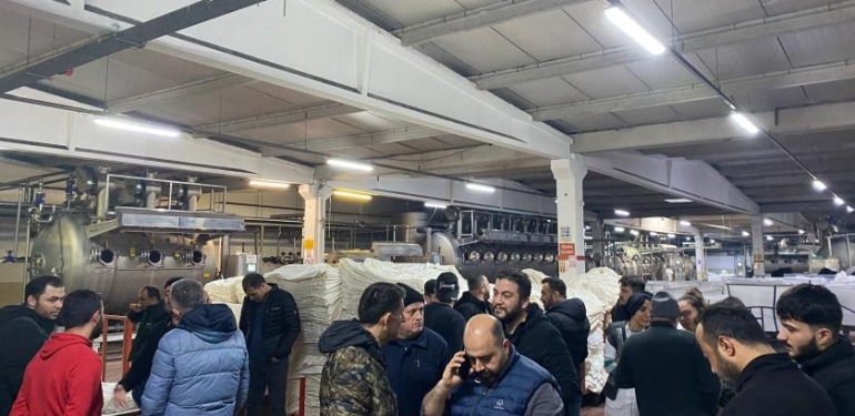 Taner Triko İşçileri Yaşanılabilir Ücret Talebiyle Direnişe Geçti