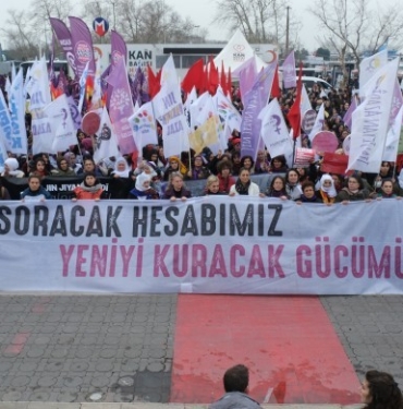 8mart-kadin-platformu-yuruyus-basin-aciklama10