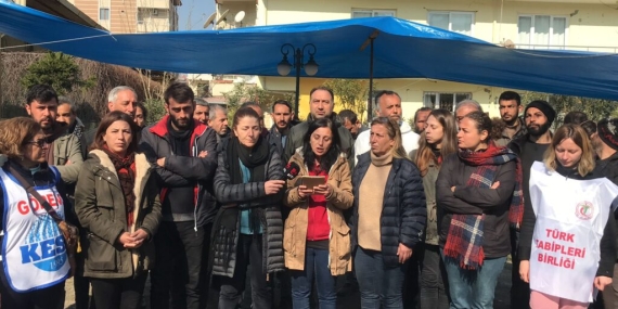 Hatay Deprem Kriz Koordinasyonu: Parkları Boşaltacağına Sağlıklı Barınma Alanları Sağla!