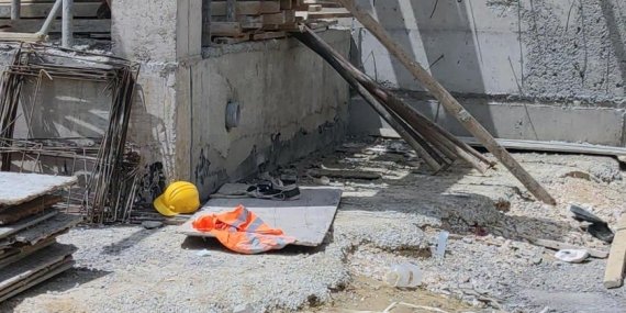 İnşaatta İş Cinayeti: İşçi Asansör Boşluğuna Düştü