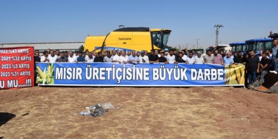 Çiftçilerden Mısır Alım Fiyatlarına Karşı Traktörlü Eylem