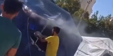 6 Aydır Konteynır Bekleyen Depremzede İsyan Ederek Çadırını Yaktı 4 Screenshot_3