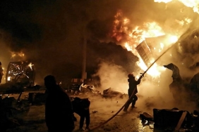 Israil-Suriyeyi-vuruyor