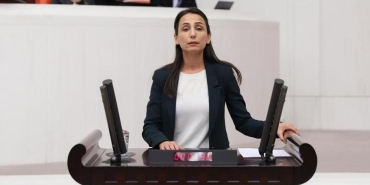 Hatimoğullar Hükümete Sordu: İsrail ile Anlaşmalardan Vazgeçmeyi Düşünüyor Musunuz? 9 tulay-hatemogullari-e1603190442460