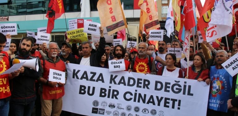 29 İşçinin Katledilmesi Protesto Edildi: Kaza kader değil cinayet!