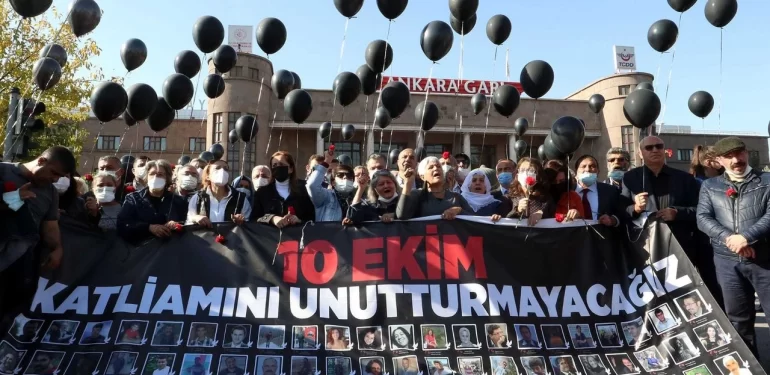 ankara-gar-katliami-1