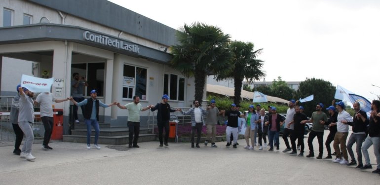 Contitech İşçileri Üretimi Durdu: Birimize Yapılan Haksızlık Hepimize Yapılmıştır