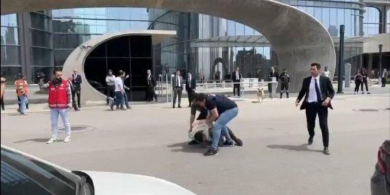 İnşaat İşçilerine İFM Önünde Yine Gözaltı