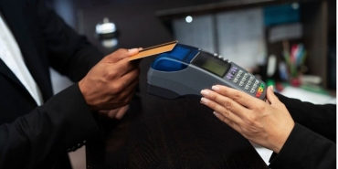 40 Milyon İnsan Borç Batağında: Kredi Kartı Harcamaları 1 Yılda Yüzde 67,6 Arttı 3 s-8-kart