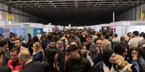 Kayseri’deki İstihdam Fuarı’na İşsiz Akını
