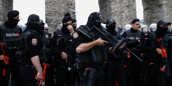 İstanbul’da 1 Mayıs’a Katılanlara Yönelik Ev Baskınları Yapılıyor