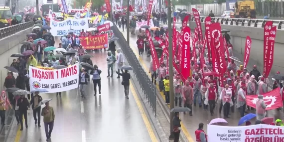 Ankara’da Yoğun Yağışa Rağmen 1 Mayıs