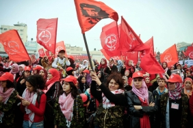 CREATOR: gd-jpeg v1.0 (using IJG JPEG v62), quality = 90