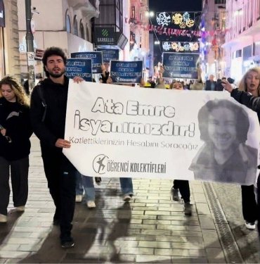 taksim-de-universitelilerden-ata-emre-akman-eylemi-11-gozalti