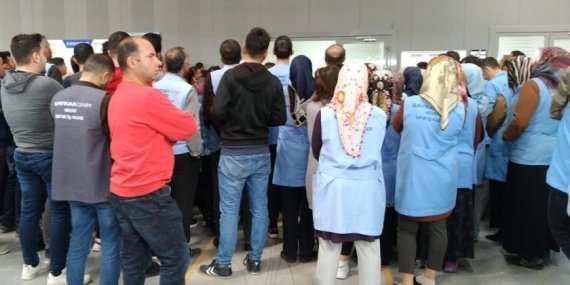 Depremden Sonra İşten Atılan Baykan Denim İşçileri Kazandı