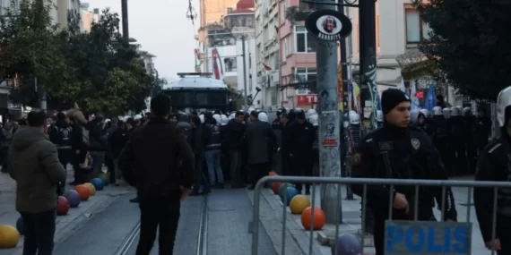 ESP’li ve SGDF’lilere Gözaltı: Gözaltı Protestosunda da 40’dan Fazla Gözaltı