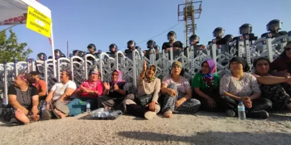 Agrobay İşçileriyle Dayanıştığı Nedeniyle Yargılanan 22 Kişiye Beraat