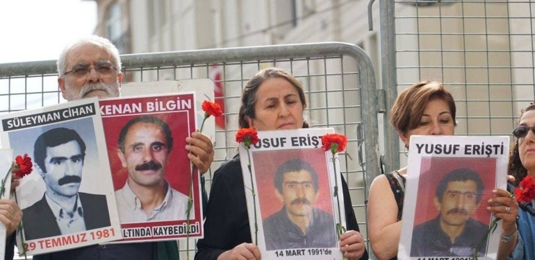 cumartesi-anneleri-1042-haftada-yusuf-eristi-nin-akibeti-soruldu-ablukanin-kaldirilmasi-istendi-1