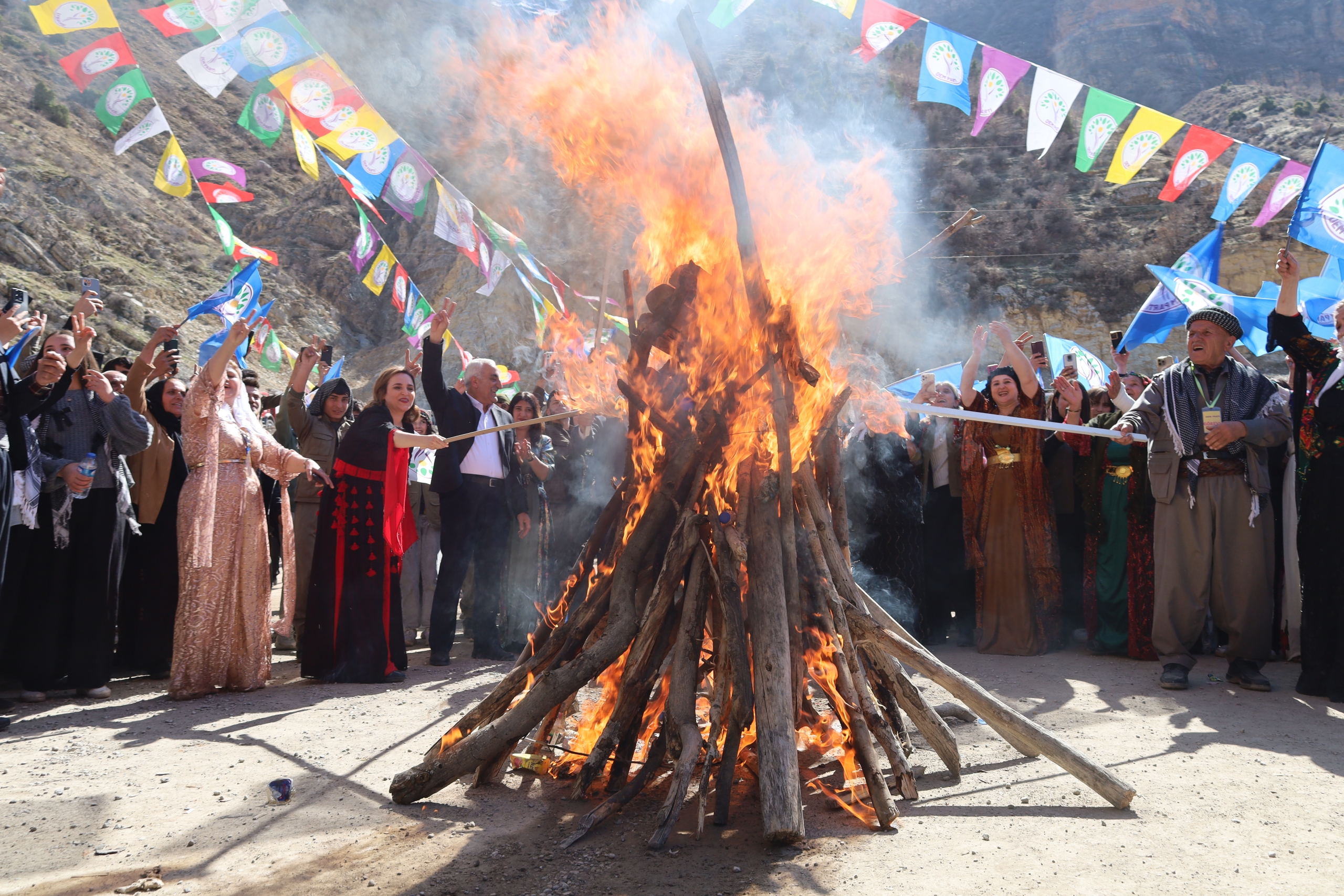 qileban newroz kutlamasi5 scaled