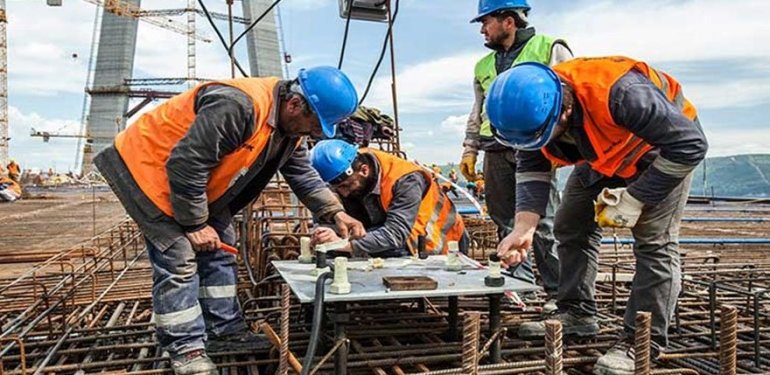 Taşeron İşçilerle Kadrolu İşçiler Arasında İkramiye Ayrımı Konusunda Emsal Karar