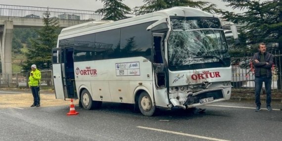 İşçi Servisleri Çarpıştı: 20 Yaralı